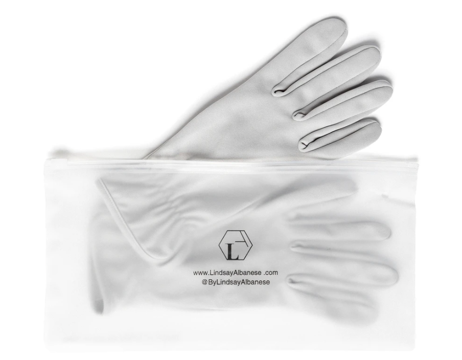 protective gloves.png